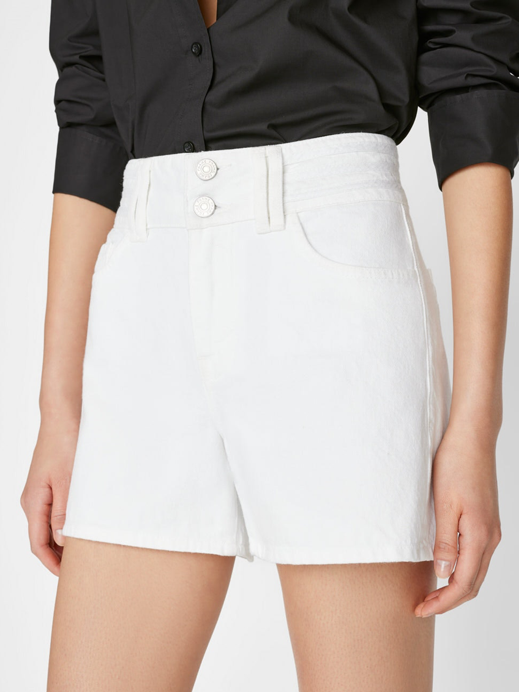 Triple Stitch Detail Short