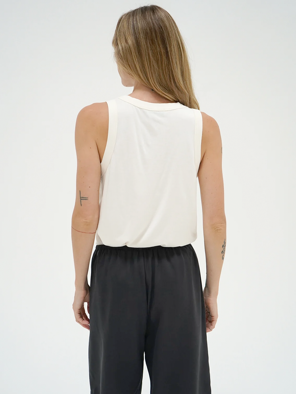 Relaxed U Neck Tank