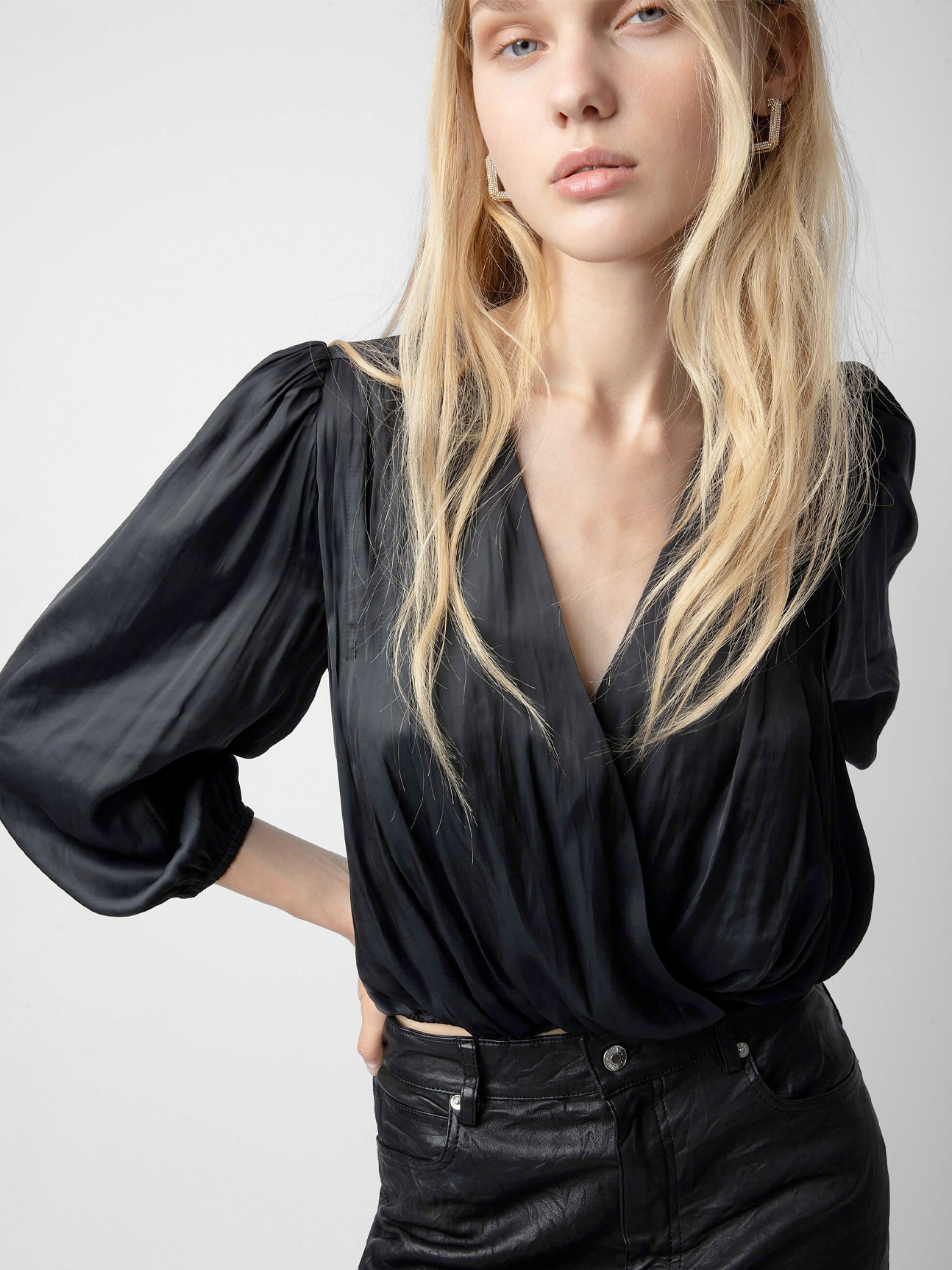 Tyfon Satin Top – M. Sorelle