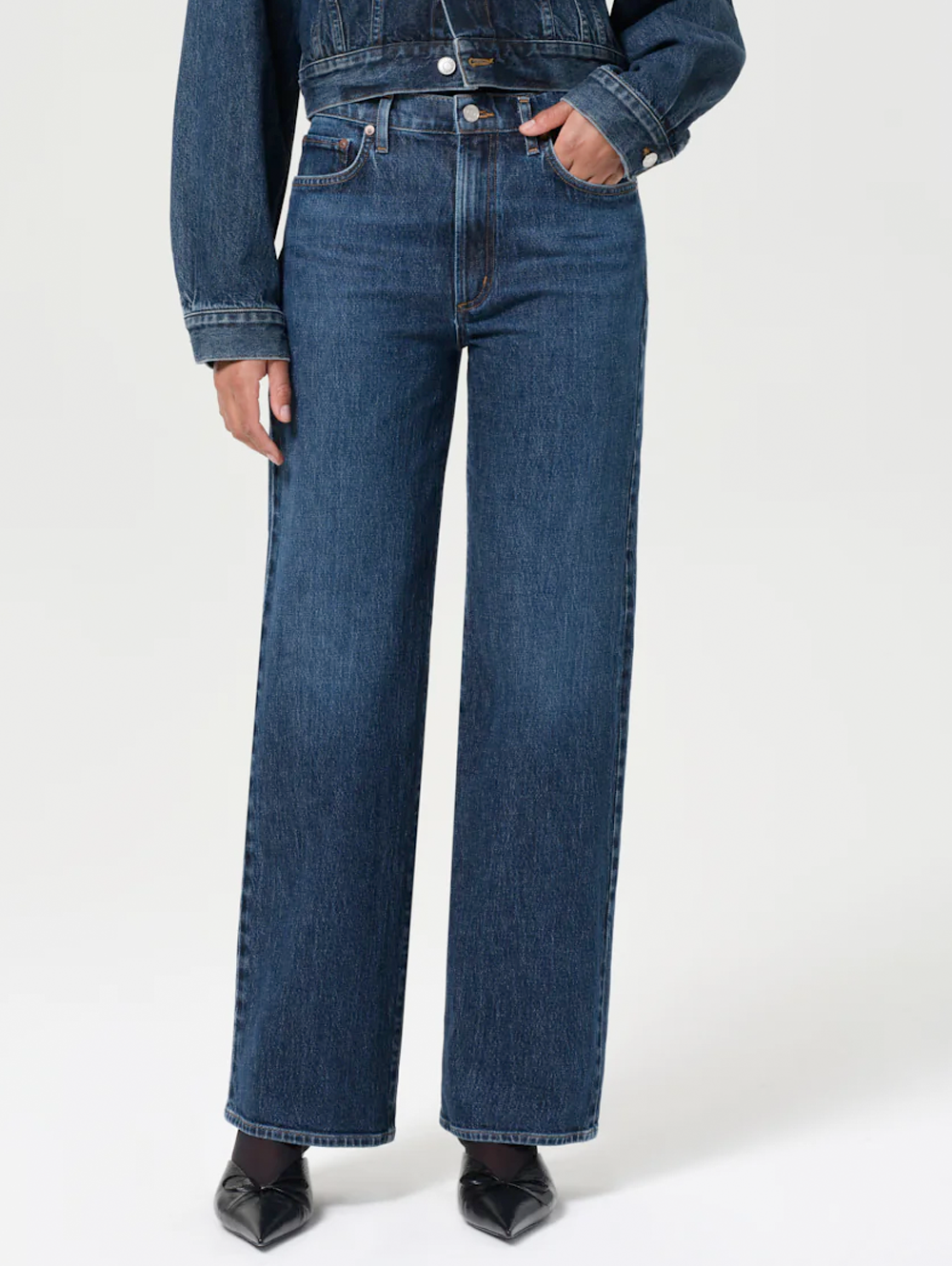Harper Straight Jean (Stretch) in Echo