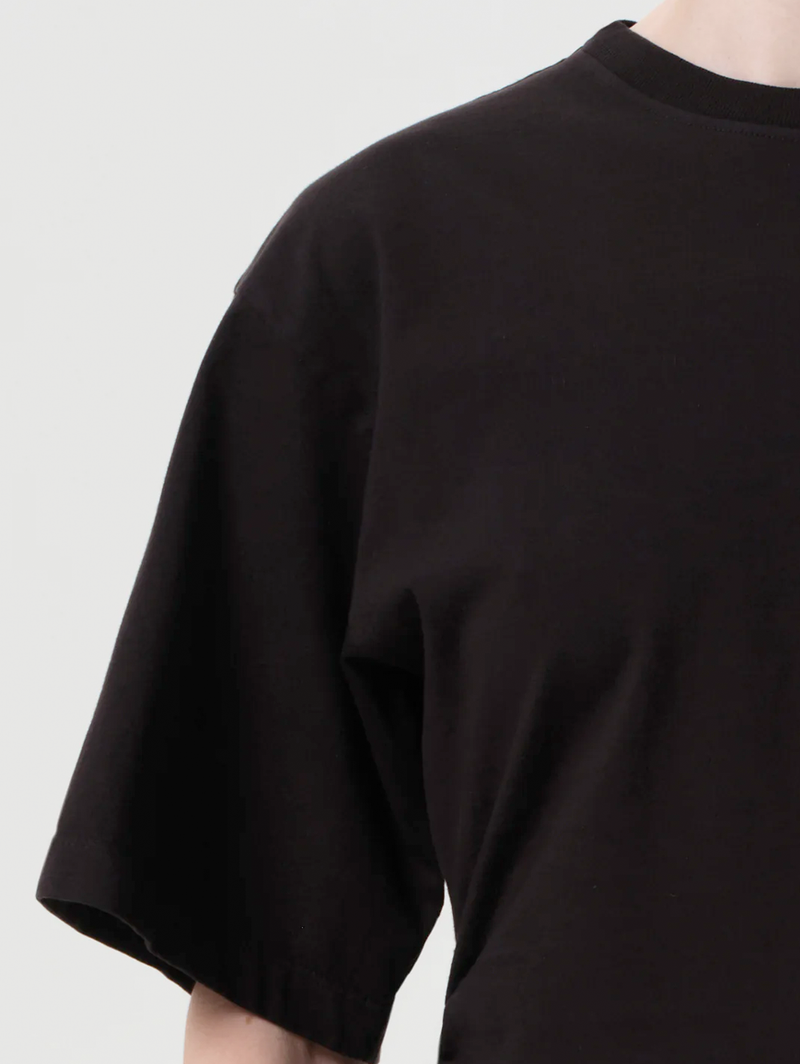 Shari Tee in Black