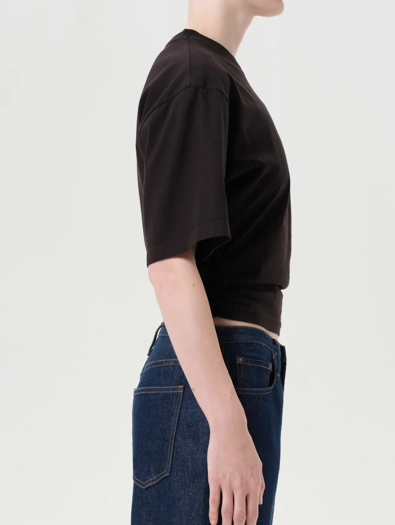 Shari Tee in Black