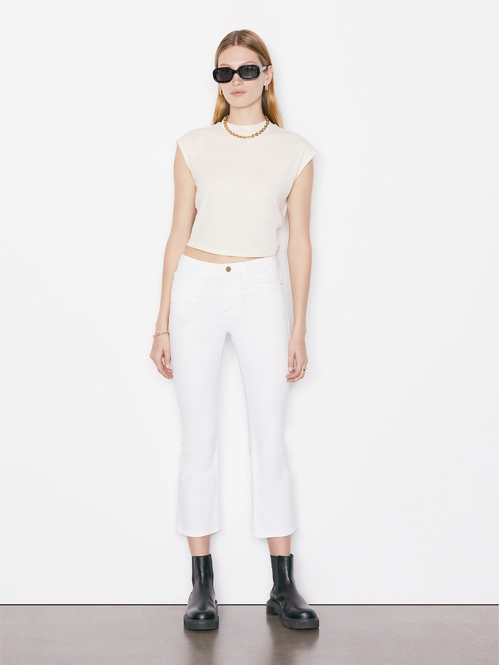 Le One Crop Mini Boot in Blanc